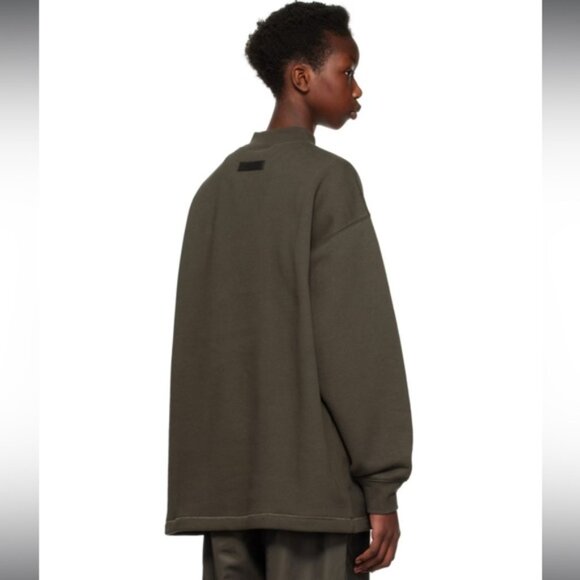 NWT Fear of God Essentials Relaxed Mock Neck Sweatshirt in “Wood” - Picture 6 of 10